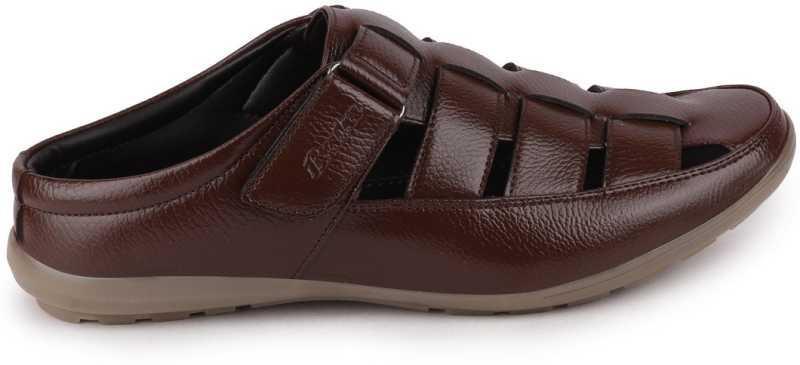 Buy Bata Colorblock Maroon Sandals Online